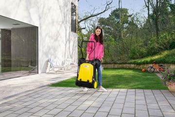 Подметальная машина Karcher S 4 Twin — две боковые щетки