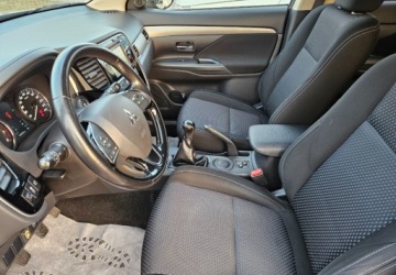 Mitsubishi Outlander III SUV Facelifting 2015 2.0 MIVEC 150KM 2016 Mitsubishi Outlander LIFT 2.0 150KM Kamera 1-Wlasciciel Ks.Serwisowa 2.0, zdjęcie 22