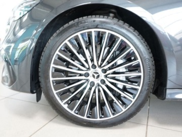 Mercedes Klasa E W214 Sedan 2.0 220d 197KM 2025 E Klasa 220 d 4-Matic AMG 2.0 197KM 2025, zdjęcie 4