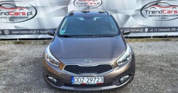 Kia Ceed II Kombi 1.6 CRDi 128KM 2013 Kia Ceed 1.6 128 KM bezwypadkowa zarejestrowana oryginalny przebieg 1.6, zdjęcie 1