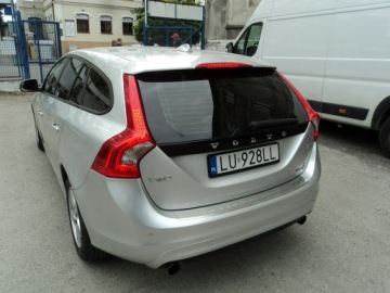 Volvo V60 I Kombi Facelifting 1.6 T3 150KM 2014 Volvo V60 sprzedam ładne VOLVO V60 1.6 B 150KM, zdjęcie 4