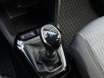 Opel Corsa F Hatchback 5d 1.5 Diesel 102KM 2022 Opel Corsa 1.5 CDTI 102KM Edition l Kamera cofania, zdjęcie 28