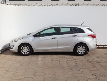 Hyundai i30 II Wagon 1.4 CRDi 90KM 2013 Hyundai i30 1.4 CRDi, Salon Polska, Klima, zdjęcie 2