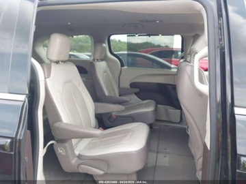 Chrysler Pacifica II 2019 Chrysler Pacifica Touring L 2019 3.6l 3.6 Benzyna 287KM, zdjęcie 13