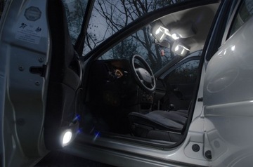Toyota RAV 4 III - Zestaw Oświetlenie wnętrza LED! VIP