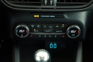 Ford Kuga III SUV 1.5 EcoBoost 150KM 2021 Ford Kuga 1.5 EcoBoost, Salon Polska, Serwis ASO, zdjęcie 9