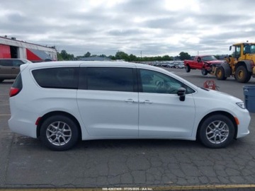 Chrysler Pacifica II 2024 Chrysler Pacifica Touring L 2024 3.6l 3.6 Benzyna 287KM, zdjęcie 6