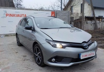 Toyota Auris II 2018 Toyota Auris Okazja 1.8 Hybryda 100KM