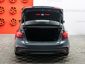 BMW Seria 5 G30-G31 Limuzyna M550d 400KM 2018 BMW Seria 5 M550d xDrive Sedan 400KM 2018, zdjęcie 32