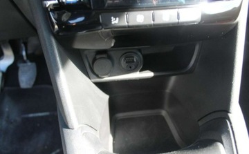 Peugeot 208 I Hatchback 3d 1.6 VTI 120KM 2014 Peugeot 208 1.6 Benzyna 120KM, zdjęcie 17