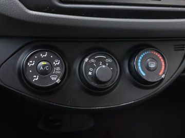 Toyota Yaris III Hatchback 5d Facelifting 2017 1.5 Dual VVT-iE 111KM 2017 Toyota Yaris 1.5 Dual VVT-i, Salon Polska, zdjęcie 11