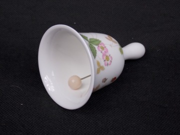 WEDGWOOD Фарфоровые шкатулки и кувшины KUTANI