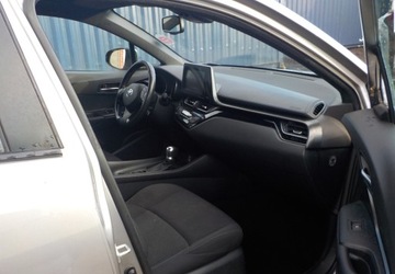 Toyota C-HR I Crossover 1.8 Hybrid 122KM 2018 Toyota C-HR Okazja 1.8 Hybryda 122KM, zdjęcie 20