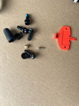 Дисковые тормоза Shimano DEORE XT BR-M8100 в сборе