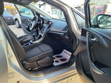 Opel Astra J Sports Tourer Facelifting 1.4 Turbo ECOTEC 140KM 2015 Opel Astra 1.4 Turbo Opłaty Zapraszamy !!!, zdjęcie 17