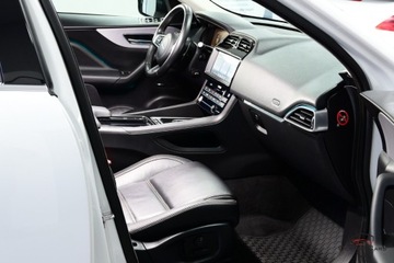 Jaguar F-Pace SUV 2.0 iD4 240KM 2017 Jaguar F-Pace 2.0 241 4X4 R Sport Panorama Nav..., zdjęcie 8