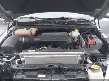 Dodge Ram V 2019 Dodge RAM 2019 Ram 1500 Laramie 4x4 Crew Cab 57 Box 3.6 Benzyna 305KM, zdjęcie 9