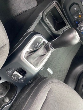 Jeep Renegade SUV 1.4 MultiAir 140KM 2018 Jeep Renegade AUTOMAT NAWIGACJA GRZANE FOTELE PARKTRONIC TEMPOMAT GWARANC, zdjęcie 9