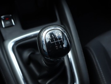 Nissan Qashqai II Crossover 1.2 DIG-T 115KM 2015 Nissan Qashqai 1.2 DIG-T, Salon Polska, Navi, zdjęcie 16