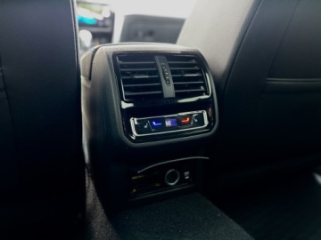 Volkswagen Arteon Fastback Facelifting 2.0 TSI 190KM 2021 Volkswagen Arteon R-Line | Harman Kardon | Kamera, zdjęcie 23