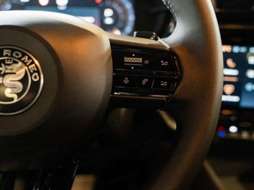 Alfa Romeo Junior 2025 ALFA ROMEO Junior Ibrida Suv 1.2 (145KM) 2025, zdjęcie 10