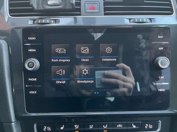 Volkswagen Golf VII Variant 2.0 TDI CR DPF BlueMotion Technology 150KM 2017 Volkswagen Golf 2.0 diesel 150 KM BEZWYPADKOWY 6 biegow zadbany zamia, zdjęcie 20