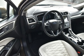 Ford Mondeo V Kombi 2.0 TDCi 180KM 2016 Ford Mondeo Vignale 2.0TDCi 180KM Automat 2016r., zdjęcie 16