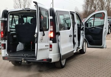 Opel Vivaro B Kombi Extra Long H1 2,9t 1.6 BiTurbo 125KM 2017 Opel Vivaro 1,6 Diesel 125km 6-Biegow Klima Serwis 9-osob 1.6 Diesel, zdjęcie 17