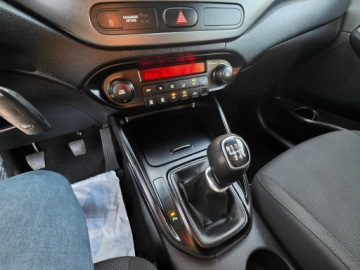 Kia Carens IV 2016 Kia Carens 1.7 CRDI 117PS Navi Kamera Alu Piekna Gwarancja 1.7 Diesel, zdjęcie 13