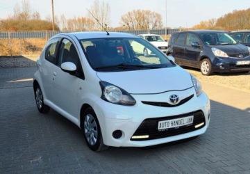 Toyota Aygo I Hatchback 5d Facelifting 1.0 VVT-i 68KM 2012 Toyota Aygo 1,0 Klima 68 km Benzyna 68KM, zdjęcie 1
