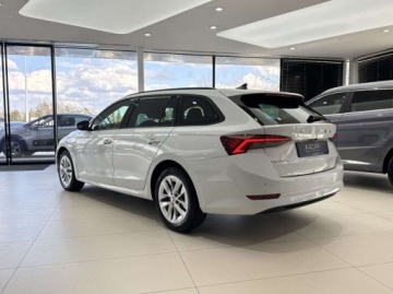 Skoda Octavia IV Kombi 2.0 TDI 115KM 2022 Skoda Octavia Ambition Kamera cofania CarPlayAndroid Auto LED 2.0, zdjęcie 1