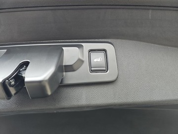 Renault Austral 2024 Renault Austral 1.3 TCe mHEV Iconic aut, zdjęcie 30