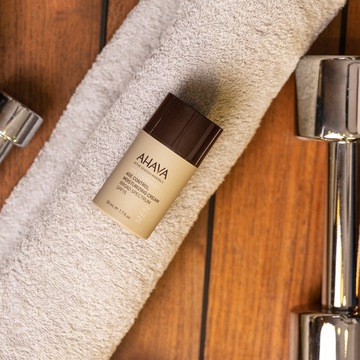 AHAVA MEN Увлажняющий крем для лица с минералами и женьшенем