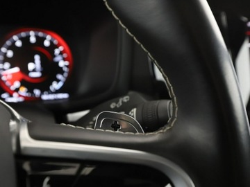 Volvo V60 II  2020 Volvo V60 PHEV 4x4 skóra/alcantara full LED, zdjęcie 32