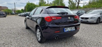 Alfa Romeo Giulietta Nuova II Hatchback 5d 1.6 JTD 16v 105KM 2013 Alfa Romeo Giulietta 1.6 JTDM 16V, zdjęcie 5