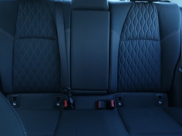 Toyota Corolla XII Sedan 1.8 Hybrid 122KM 2022 Toyota Corolla 1.8 Hybrid, Salon Polska, zdjęcie 9