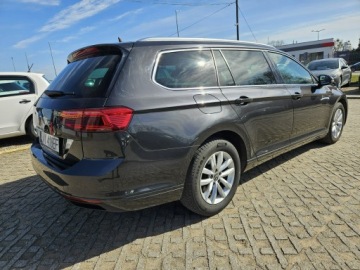 Volkswagen Passat B8 Variant Facelifting 2.0 TDI SCR 150KM 2021 Volkswagen Passat Variant 2,0 diesel 150KM DSG LED, zdjęcie 3