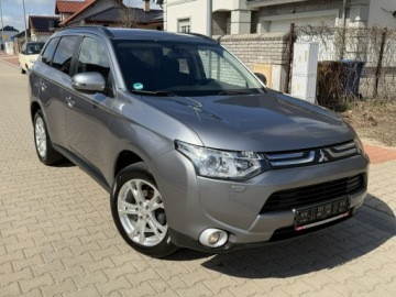 Mitsubishi Outlander III SUV 2.2 DOHC DI-D 150KM 2013 Mitsubishi Outlander 2.2 Diesel 4x4 7 osobowy