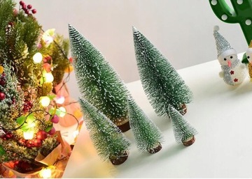 Елка искусственная 15 см со снегом на стволе