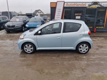 Toyota Aygo I Hatchback 3d 1.0 VVT-i 68KM 2005 Toyota Aygo 1,0 klima wspomaganie elektryka radio zarejestrowany Benzyna, zdjęcie 8