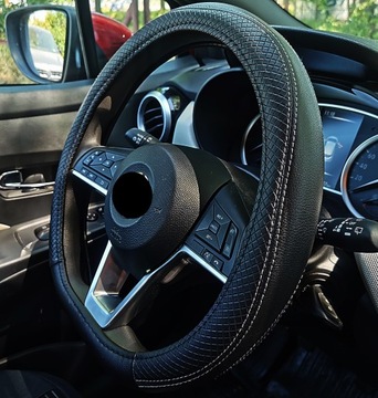 Чехол на руль COVER Вырез внизу Черная кожа ПЛОСКОЕ НИЗ