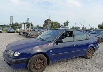 Toyota Corolla IX (E12) Sedan 1.4 i 16V 97KM 2001