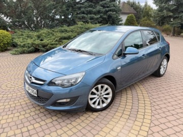 Opel Astra J GTC 1.4 Turbo ECOTEC 140KM 2013 Opel Astra 1.4t 140KM Serwis Gotowy do jazdy 1.4 Benzyna 140KM, zdjęcie 27