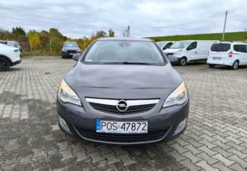Opel Astra J Hatchback 5d 1.7 CDTI ECOTEC 110KM 2010 Opel Astra Opel Astra 1.7 CDTI Cosmo 1.7 Diesel 110KM, zdjęcie 7