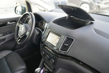 Volkswagen Sharan II Van Facelifting 2.0 TDI 177KM 2020 Volkswagen Sharan HIGHLINE panorama LINE ASSIST na, zdjęcie 25