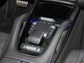Mercedes GLE V167 SUV Facelifting 2.0 300d 269KM 2025 MERCEDES-BENZ GLE 300 d 4-Matic AMG Line 2.0 (269KM) 2025, zdjęcie 6