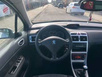 Peugeot 307 II Kombi 2.0 HDi 16V FAP 136KM 2006 Peugeot 307 307 SW Klimatyzacja Parktronic Panorama Dach El.Szyby El.Luste, zdjęcie 8