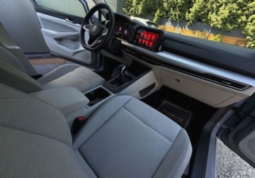 Volkswagen Golf VIII Variant 1.5 eTSI 130KM 2022 Volkswagen Golf 1.5 TSI manual 130KM ZAREJESTROWANY FULL LED gwarancja, zdjęcie 6