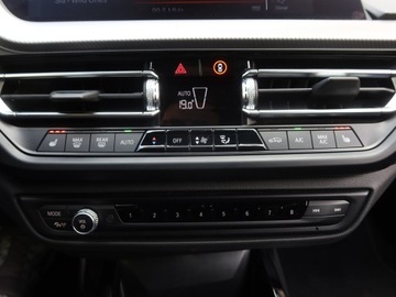 BMW Seria 2 G42-U06 Active Tourer 1.5 218i 136KM 2023 BMW 2 Gran Coupe 218i Gran Coupé, Salon Polska, zdjęcie 16