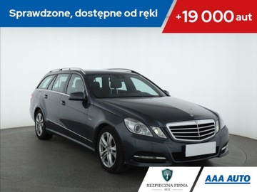 Mercedes Klasa E W212 Kombi 200 CDI BlueEFFICIENCY 136KM 2011